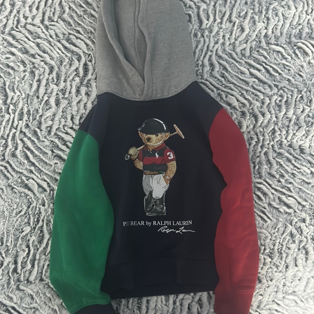 Great condition can fit 4-6 year old boy